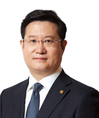 Mr. Deng Renjie, Executive Vice President