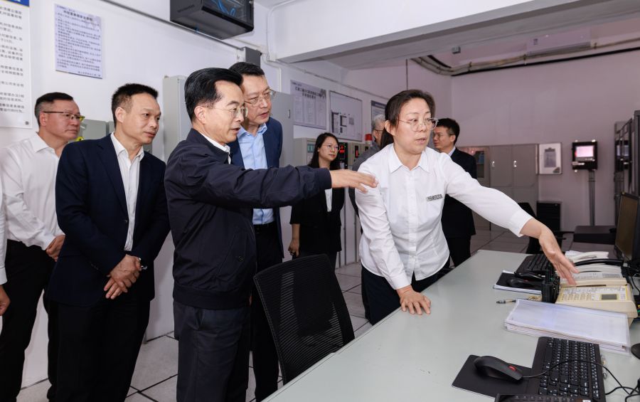 缪建民检查招商蛇口汇港二期商业项目安全生产工作